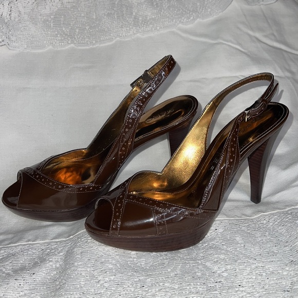 MARC FISHER PATENT LEATHER CHOCOLATE BROWN SLING ACK SHOE SIZE 8M - Picture 5 of 14